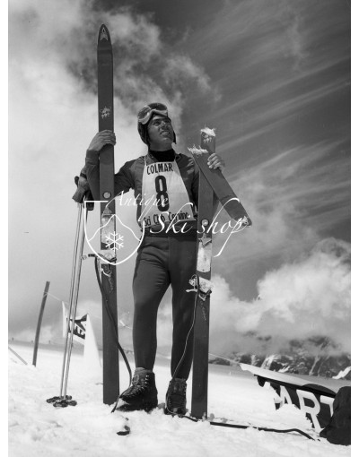 Vintage Ski Photo - Broken Ski