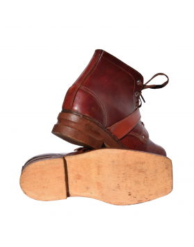 "Wooden  Soles" 1930's Children Ski Boots