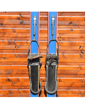 1960's "SCHICHTEN" skis made by "PGH GESCHWENDA"